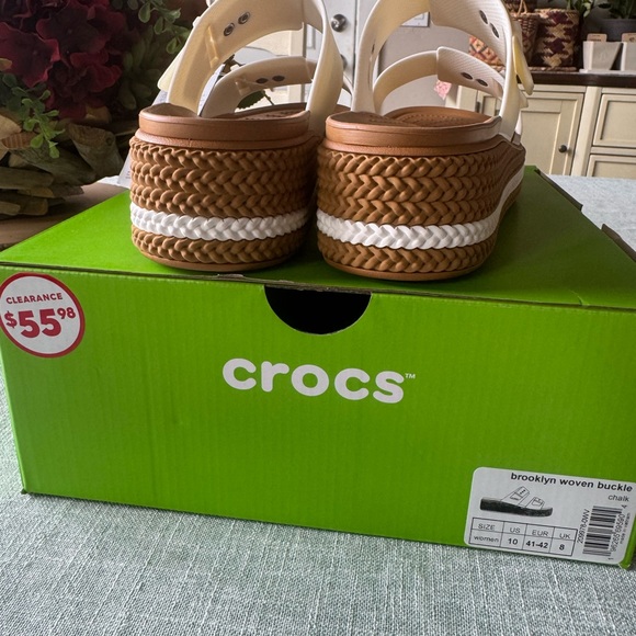 CROCS Women's White and Tan Sandals size 10 - Picture 7 of 7